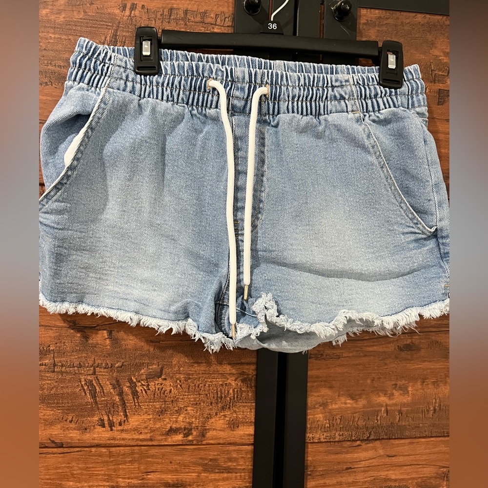 Drawstring denim shorts- medium